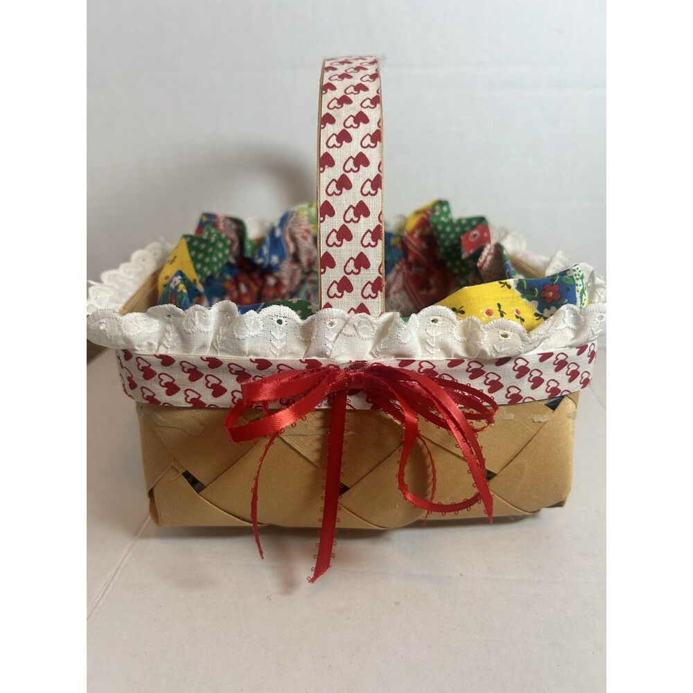 Woven Basket Fabric Cushioned Liner Heart Trim 7.5” Farmhouse Grannycore Decor - Picture 3 of 16
